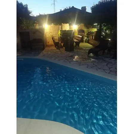 Alexander Comfortable Villa *